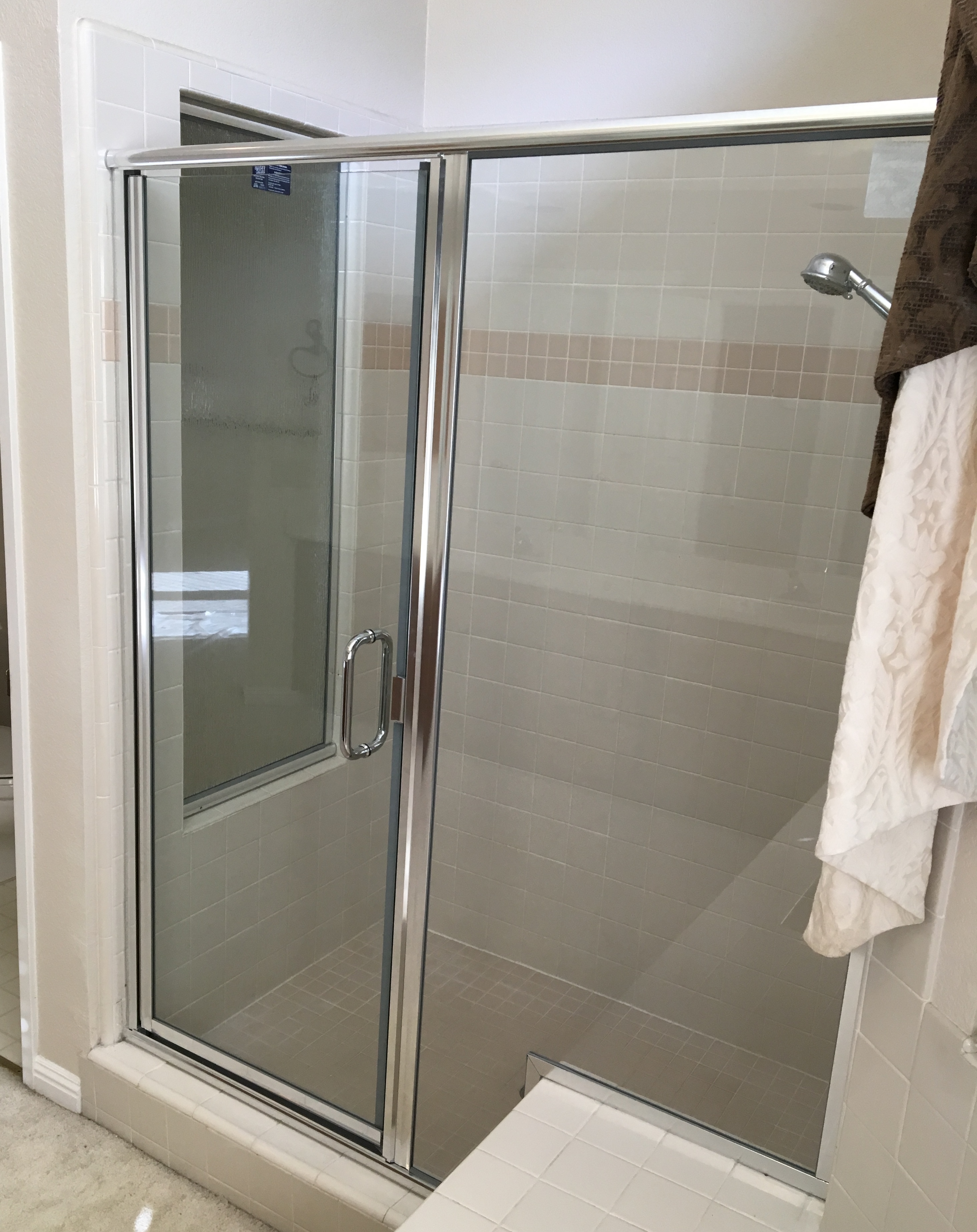 Semi Frameless glass shower door